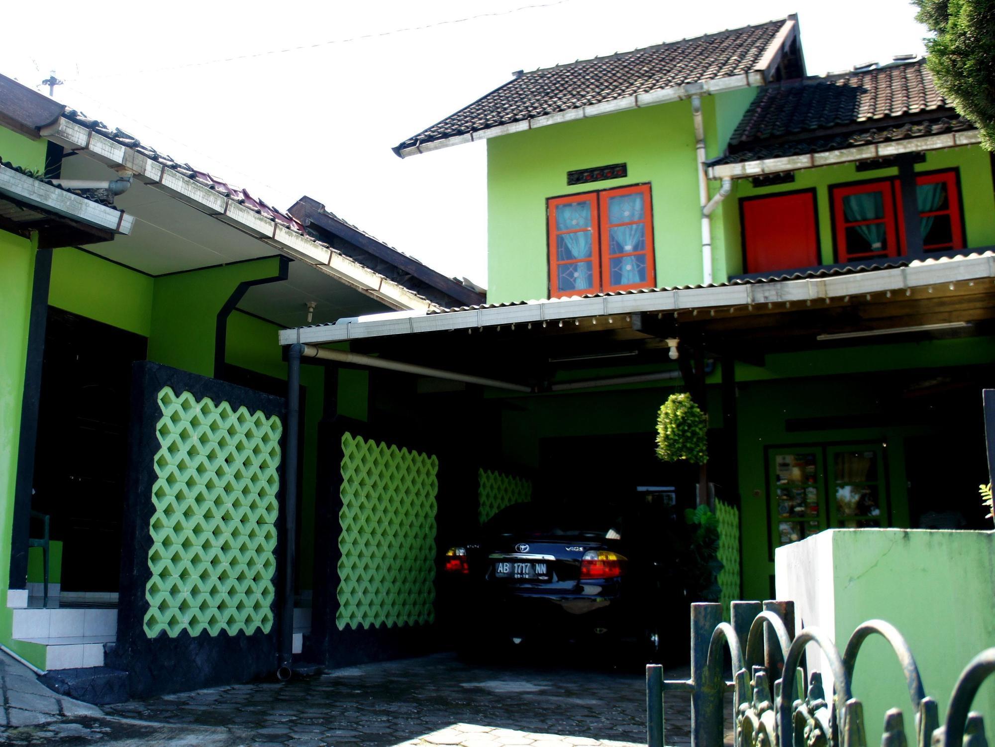 Bayu Murti Homestay Γιογκιακάρτα Εξωτερικό φωτογραφία